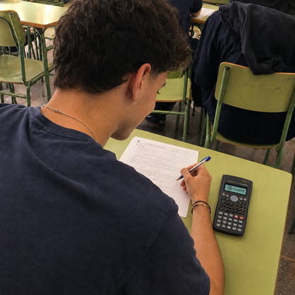CalcuGPT™ - AI Scientific Calculator